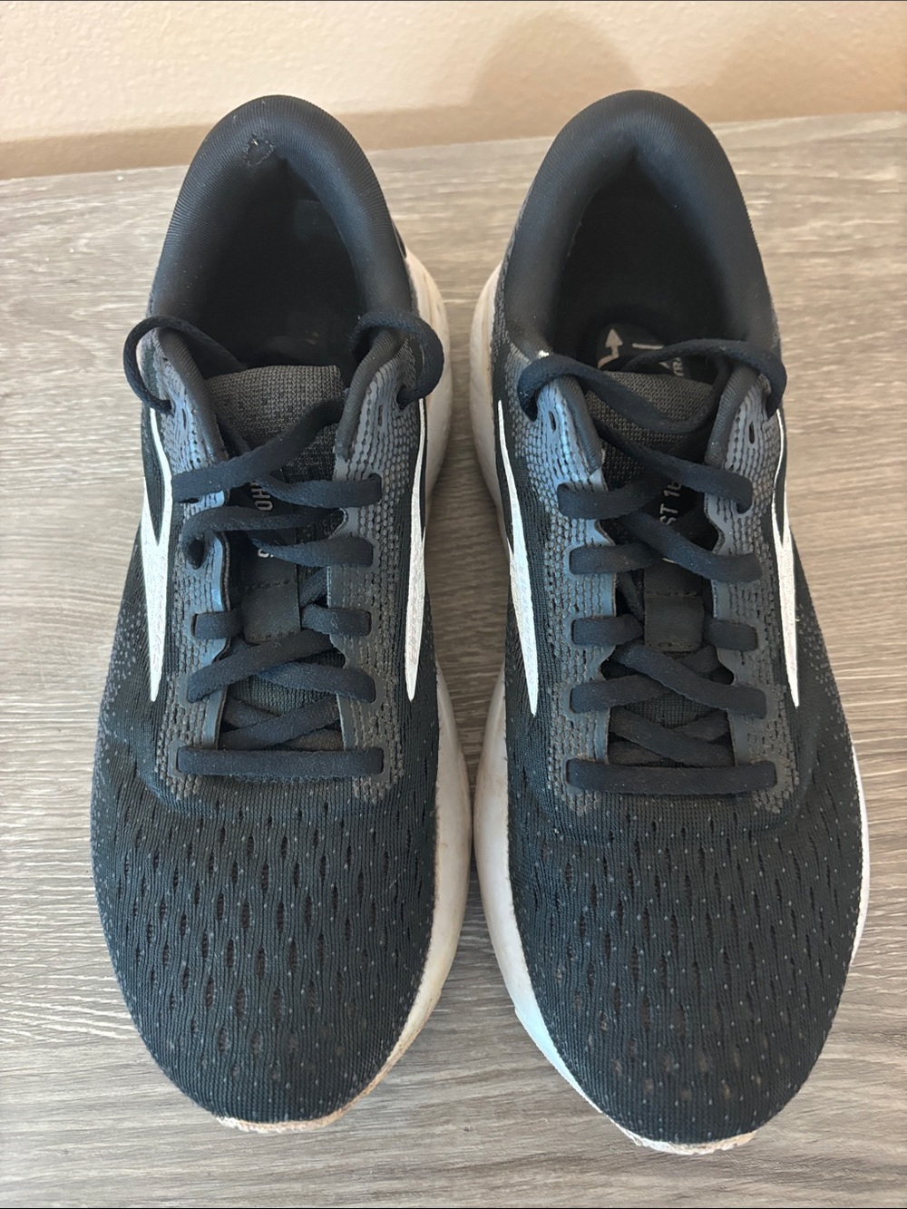 Brooks Ghost 16 Running Shoes — Black & White with a touch of pink - Picture 2 of 4